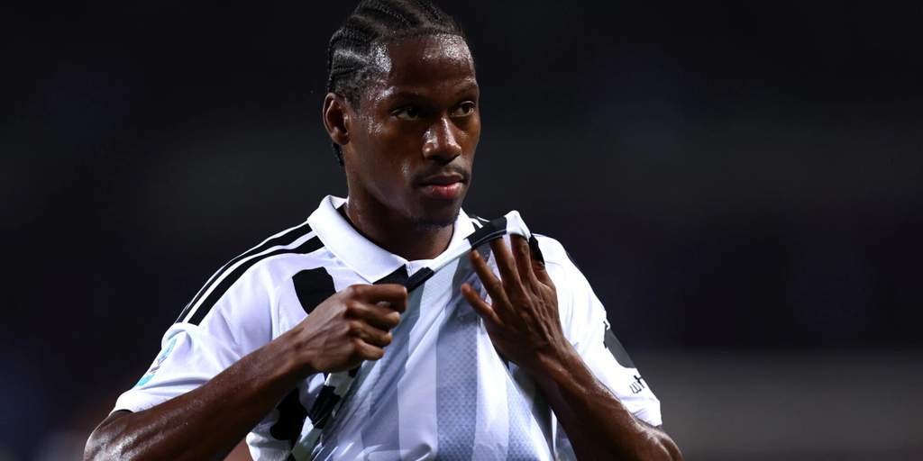 L'attaquant canadien Jonathan David sous le maillot de la Juventus de Turin