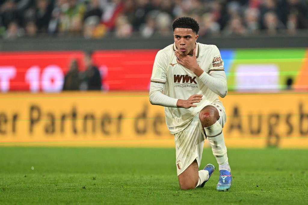 FC Augsburg : Benjamin Weber encense le talent de Noahkai Banks