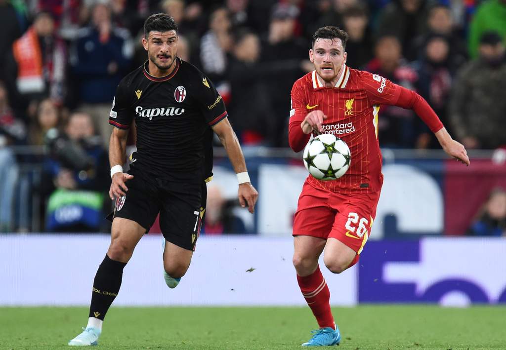 Andy Robertson sous le maillot de Liverpool lors de ses adieux à Anfield