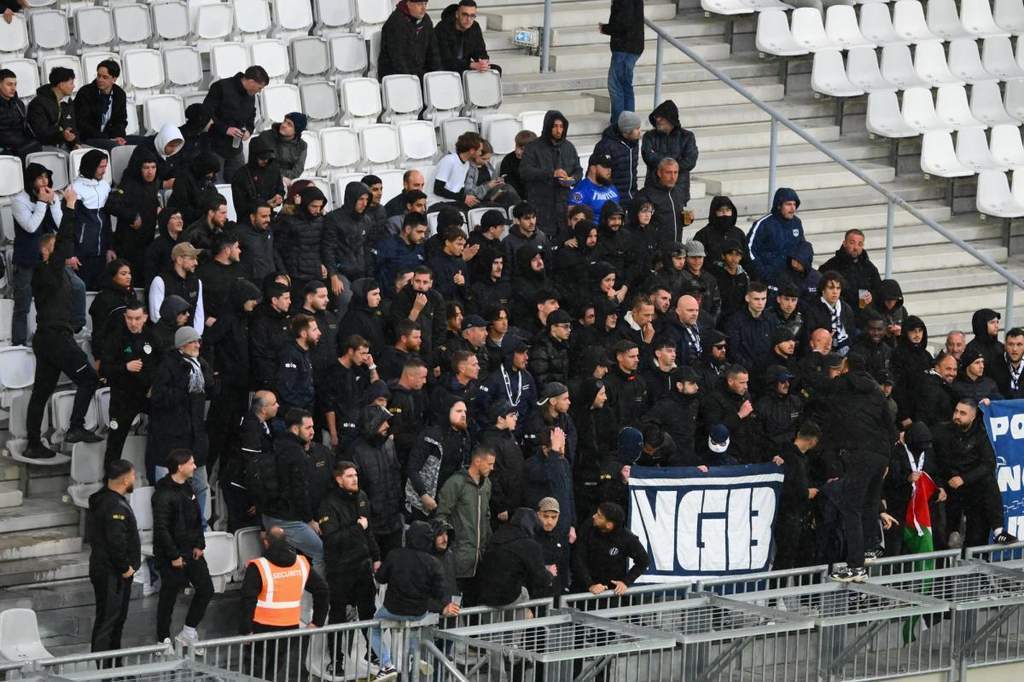 Les supporters de la North Gate Bordeaux réagissent à l'exclusion du FCGB des championnats nationaux