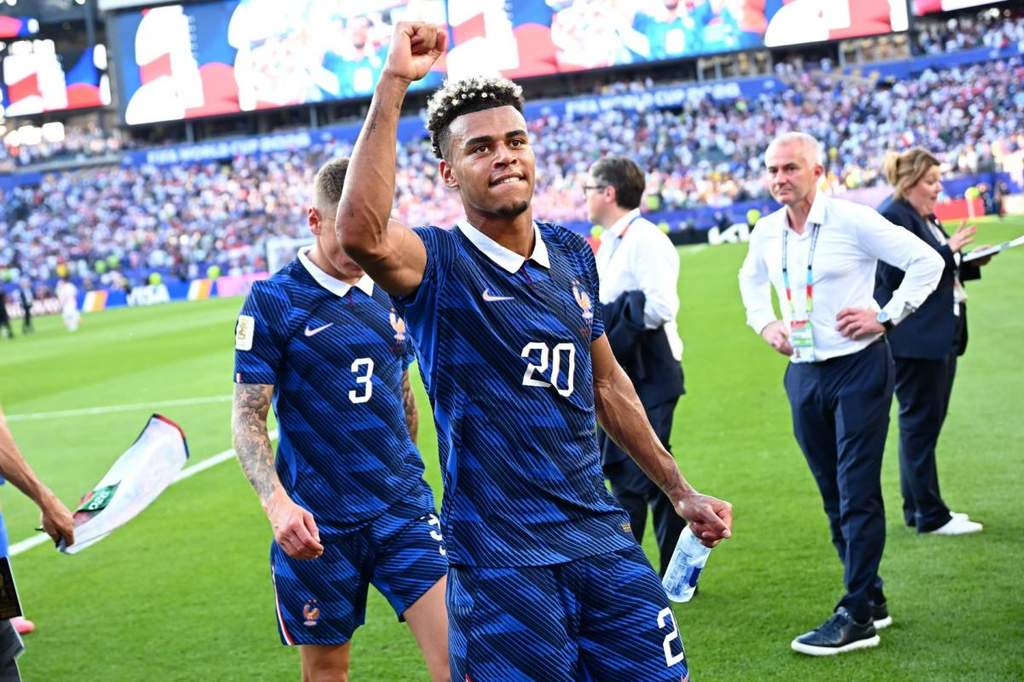 Désiré Doué décisif avec l'équipe de France face à la défense du Paraguay