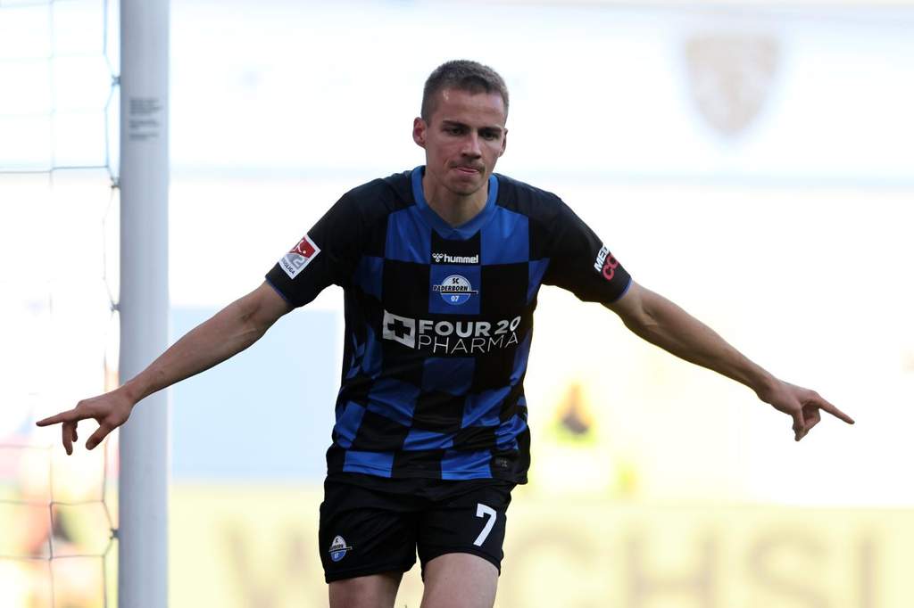 Filip Bilbija sous ses nouvelles couleurs après son transfert à Derby County