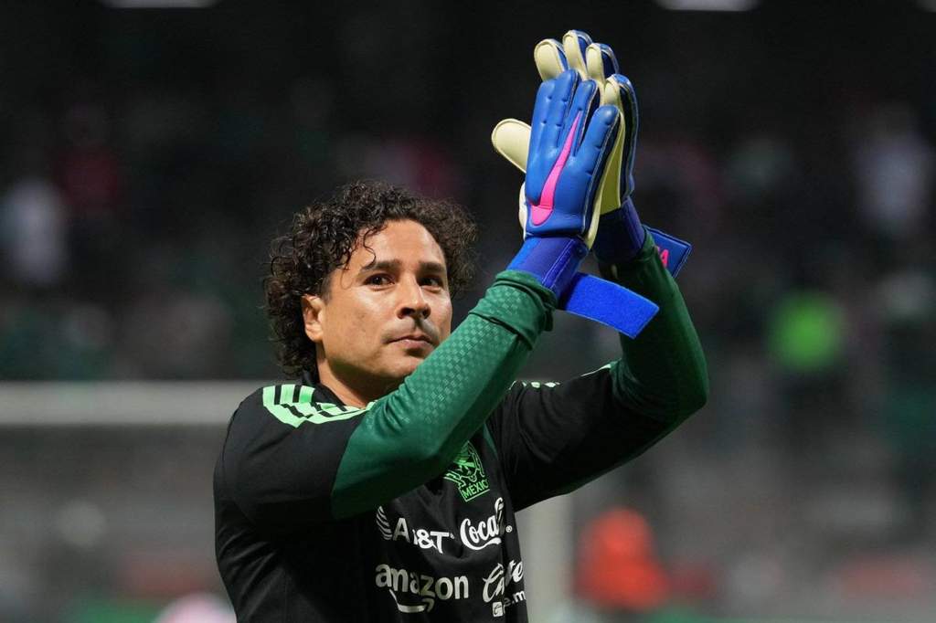 Le gardien de but du Mexique Guillermo Ochoa lors de sa sixième Coupe du monde