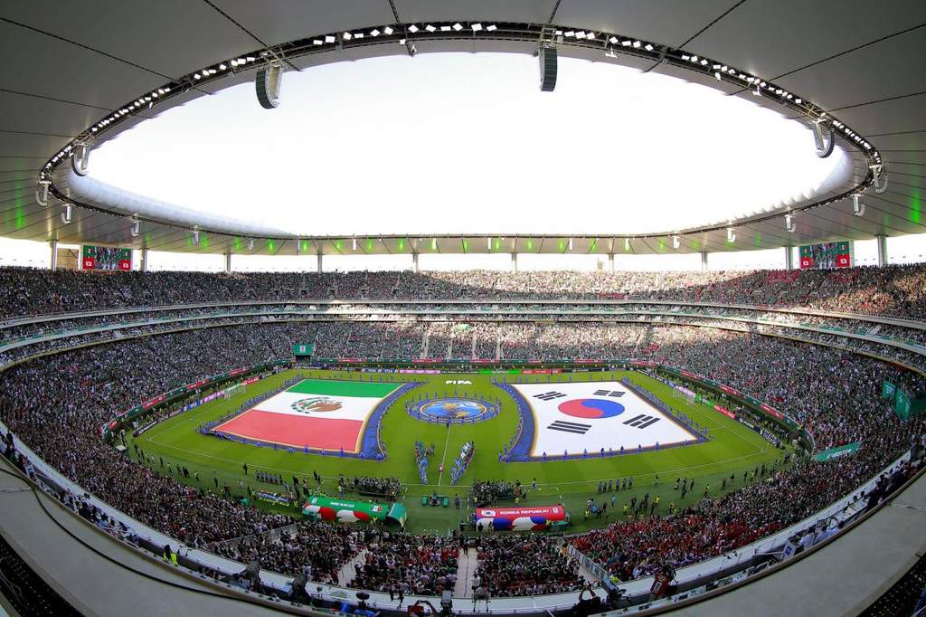L'Estadio Akron, un stade moderne en forme de volcan au Mexique pour la Coupe du monde 2026.